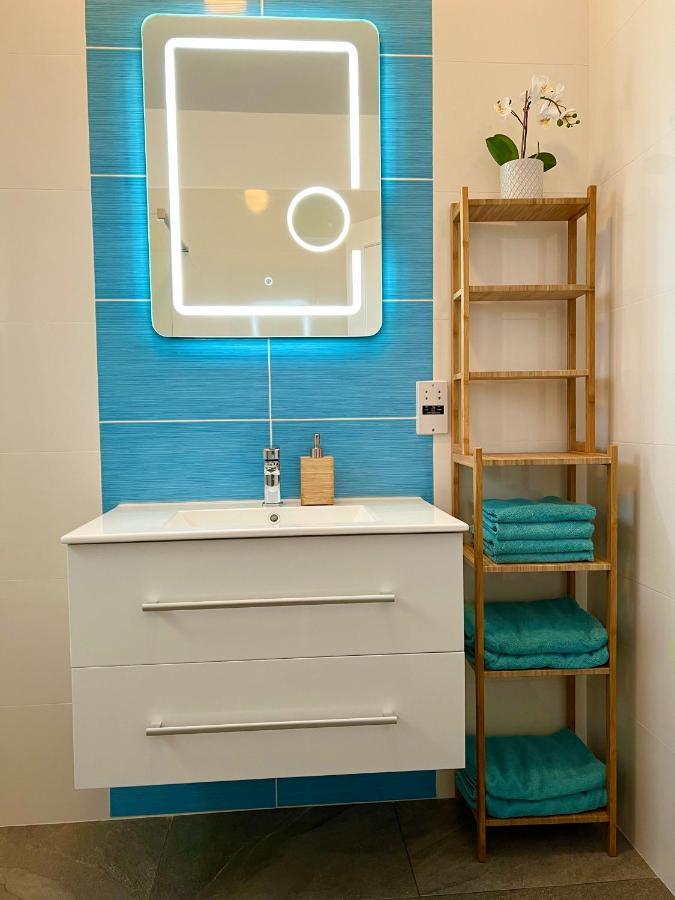 Paphos Ocean Sunset Apartment מראה חיצוני תמונה